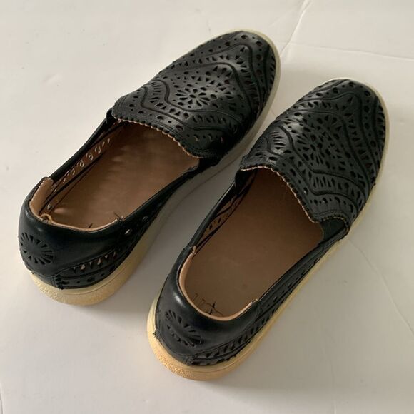 UGG black laser cut out slip on sneakers size 6.5 - Picture 3 of 8
